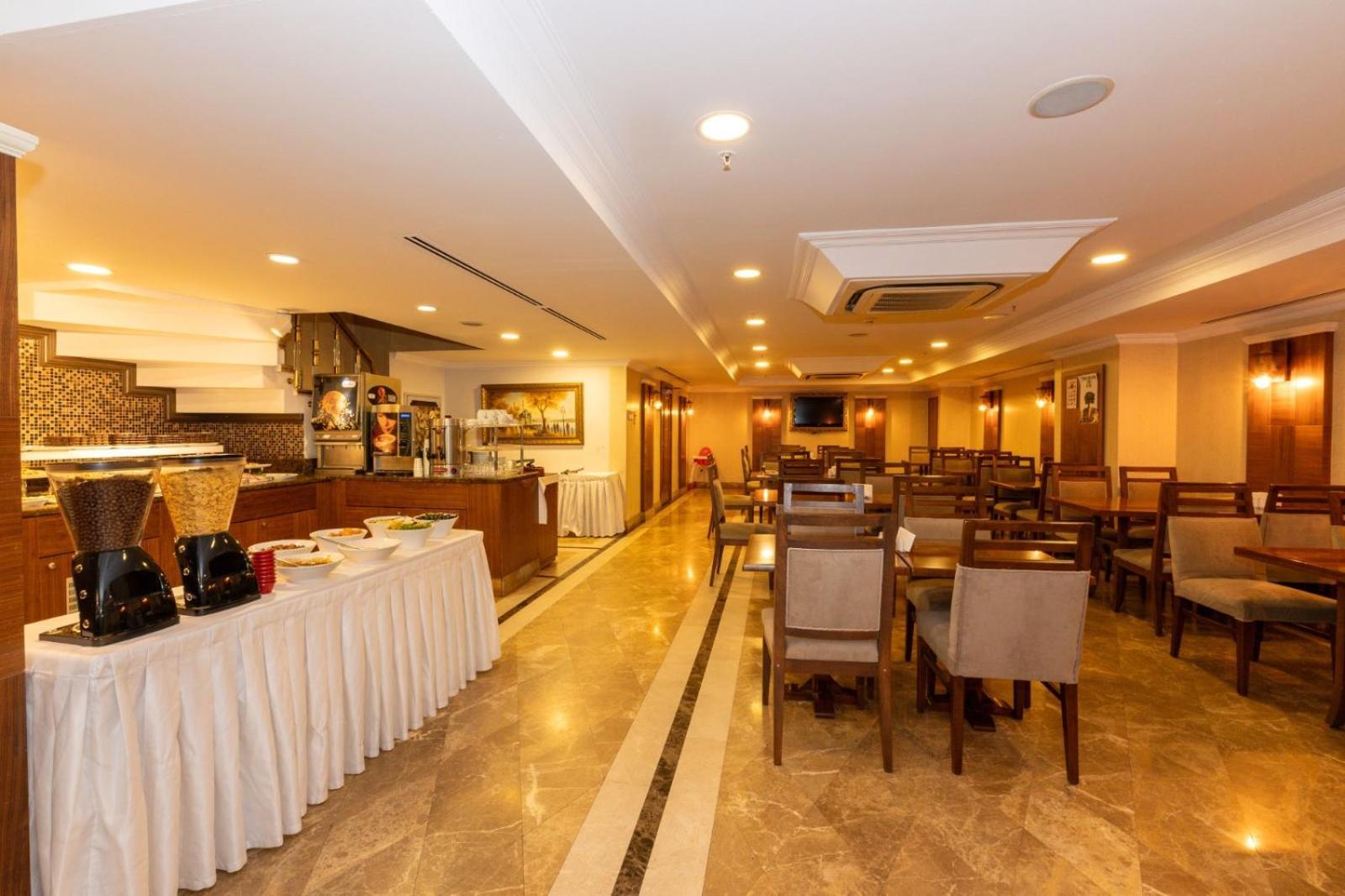 Crestium Prime Square Otel İstanbul