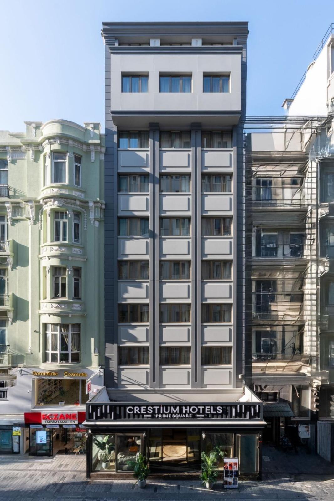 Crestium Prime Square Otel